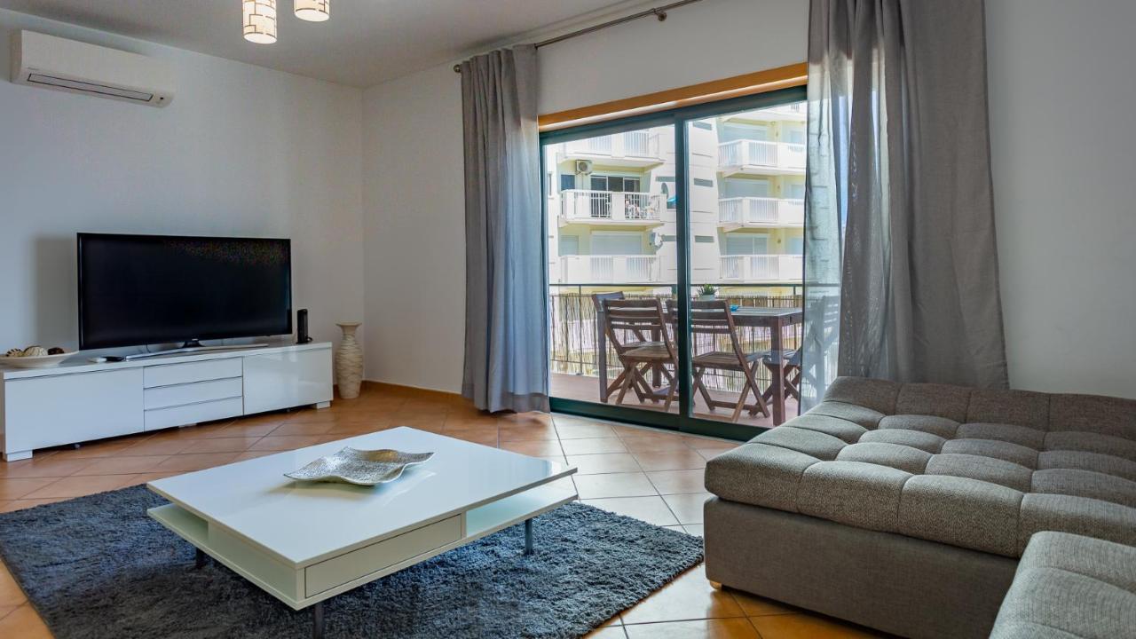 Magnificent 2Bdr Apartment W/ Ac & Pool - 2Min From Beach - By Lovelystay Armação de Pêra Extérieur photo